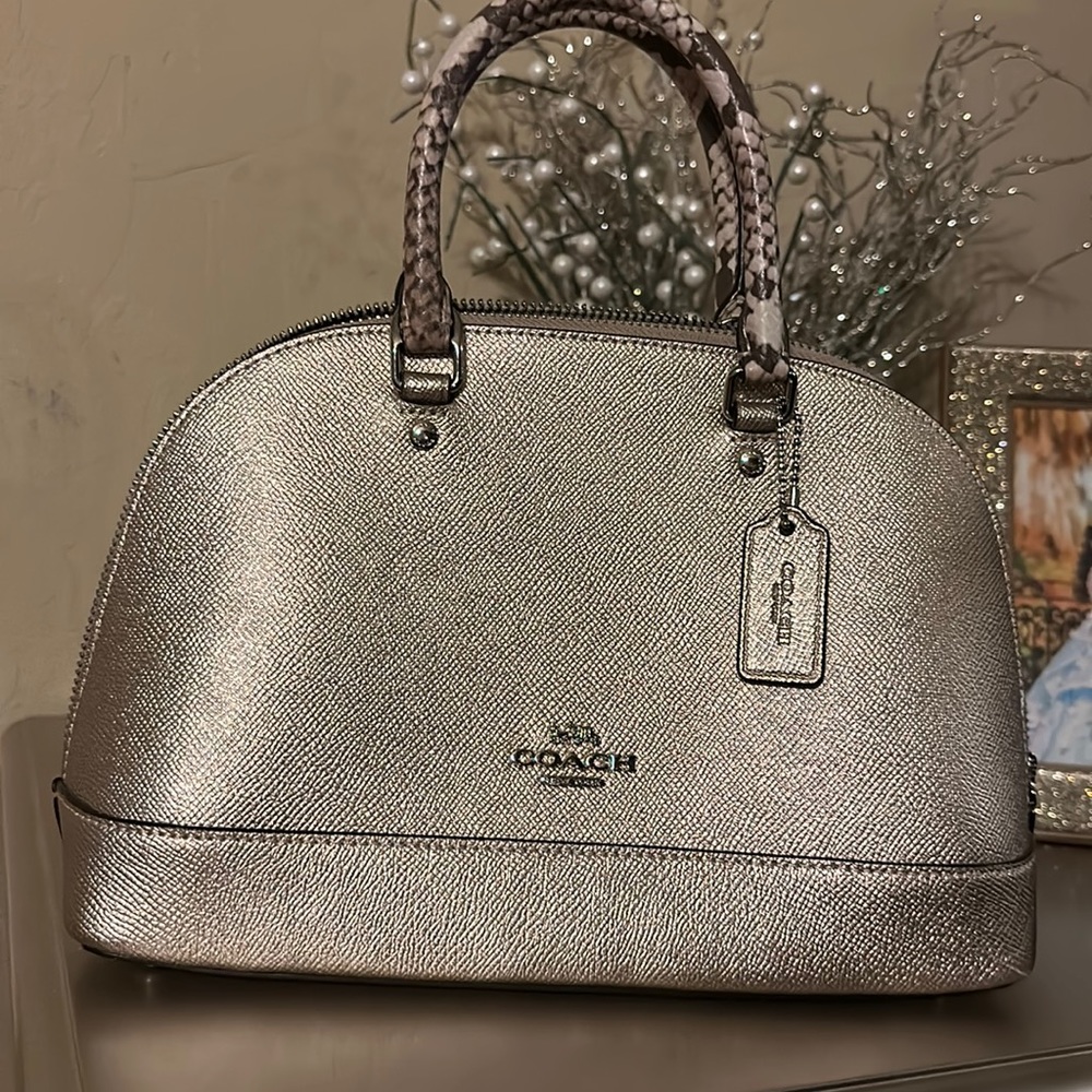 Mini Coach satchel bag color gold
